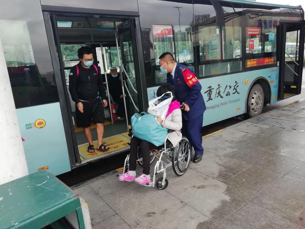 重庆交通开投集团双节累计疏运乘客4410余万人次 六大举措保安全凤凰