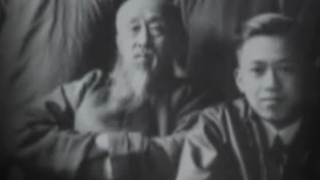 1947年沈钧儒是如何躲开特务视线，逃离至香港的？