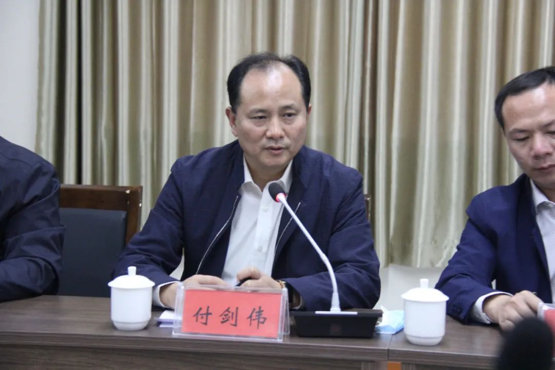 健康 健康中原 正文挂牌仪式上,付剑伟副市长表示