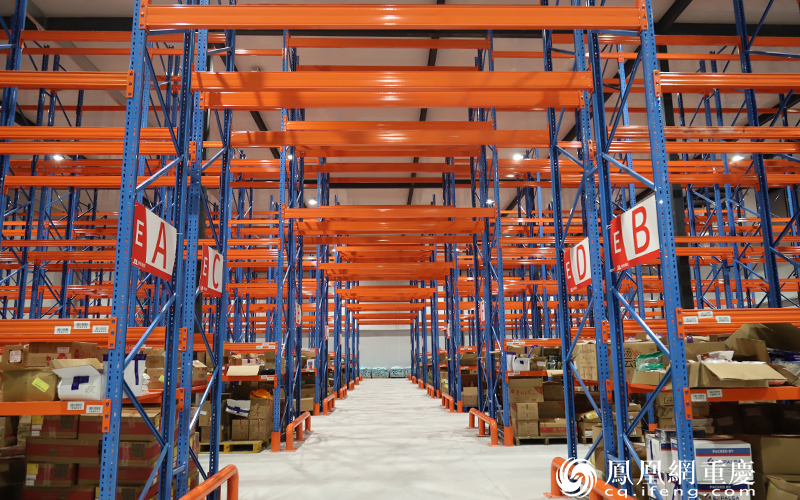 重庆生鲜仓为双十一备货中