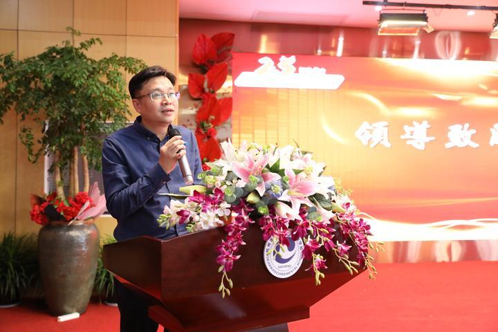 大成岳家湾实验学校与启正中学签约,公办民办学校协同发展