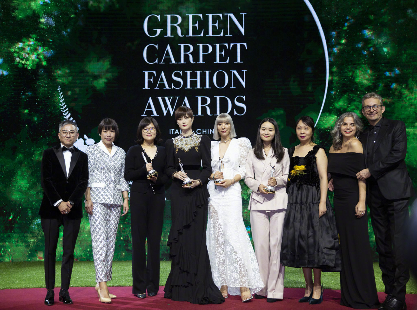 2020绿毯时尚颁奖盛典群星闪耀助力可持续时尚发展