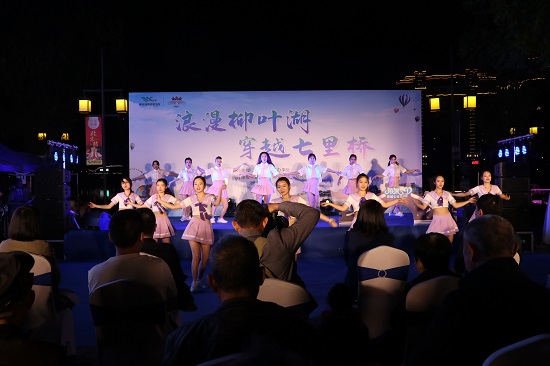 文艺晚会现场
