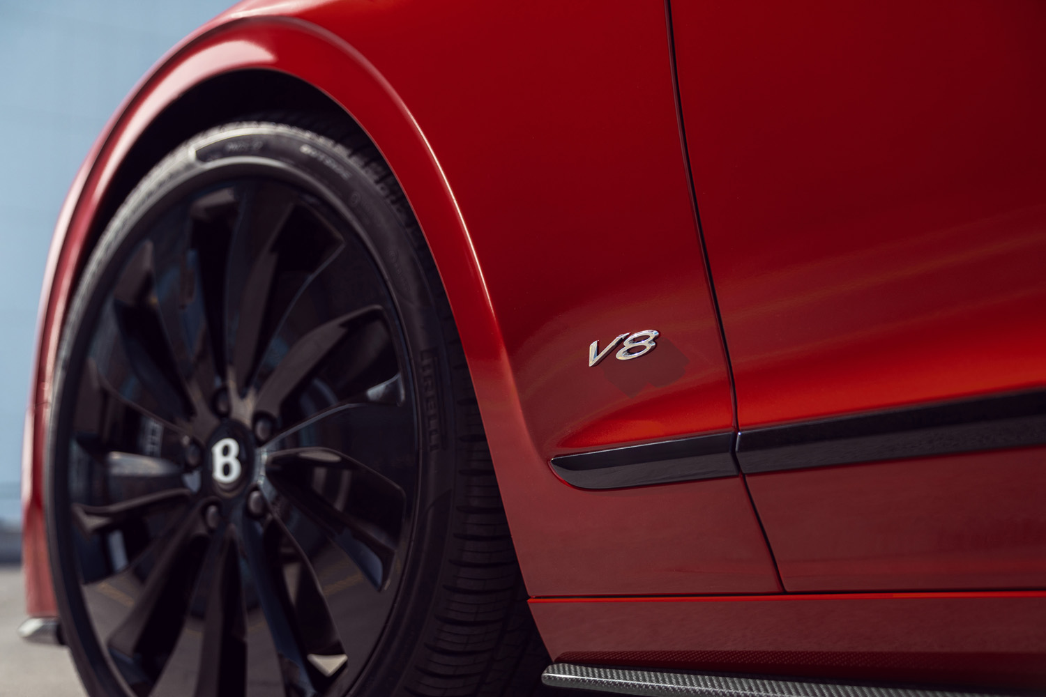 全新宾利飞驰V8正式发布，已开始接受预订
