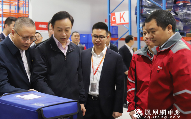 实地参观京东冷链11#仓库的运营使用情况