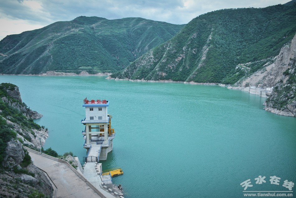 引洮水源向麦积城区供水工程贯通群众吃上放心水