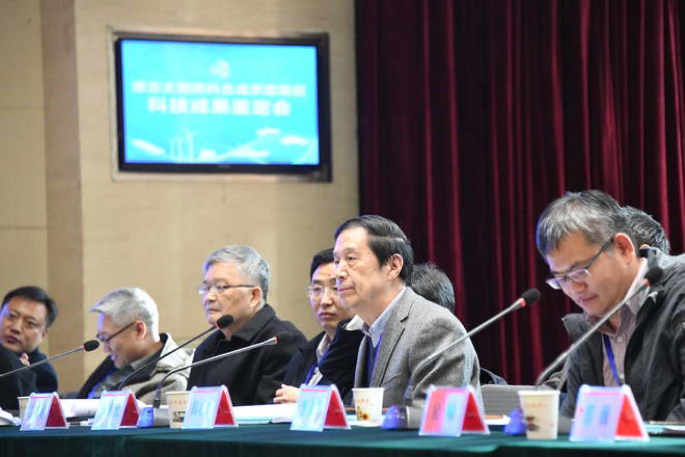 兰州新区千吨级“液态阳光”项目通过科技成果鉴定