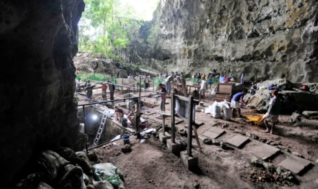 菲律宾新发现的古人类物种吕宋人的发掘现场。