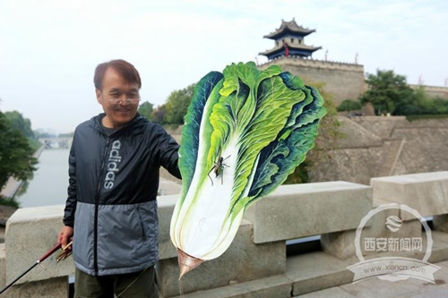 西安退休大爷手工制作昆虫风筝“昆虫世界”几乎能以假乱真