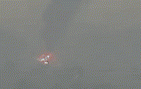 现场：炮弹来袭装甲车爆燃 阿塞拜疆士兵仓促逃离