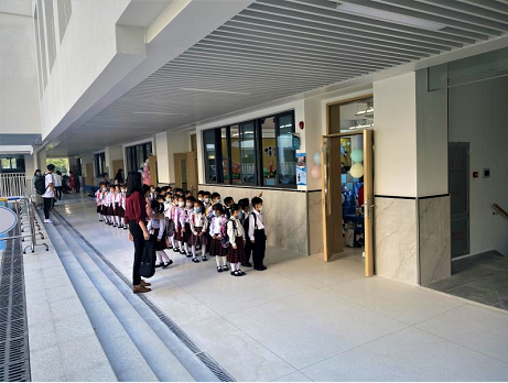 迎来首批新生 拥有2580个学位的 梅香学校正式投入使用