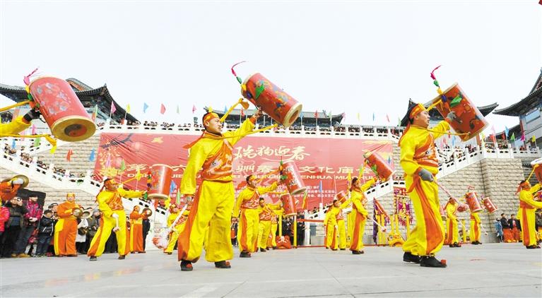 兰州太平鼓 掌上兰州&middot;兰州晨报记者 裴强 摄