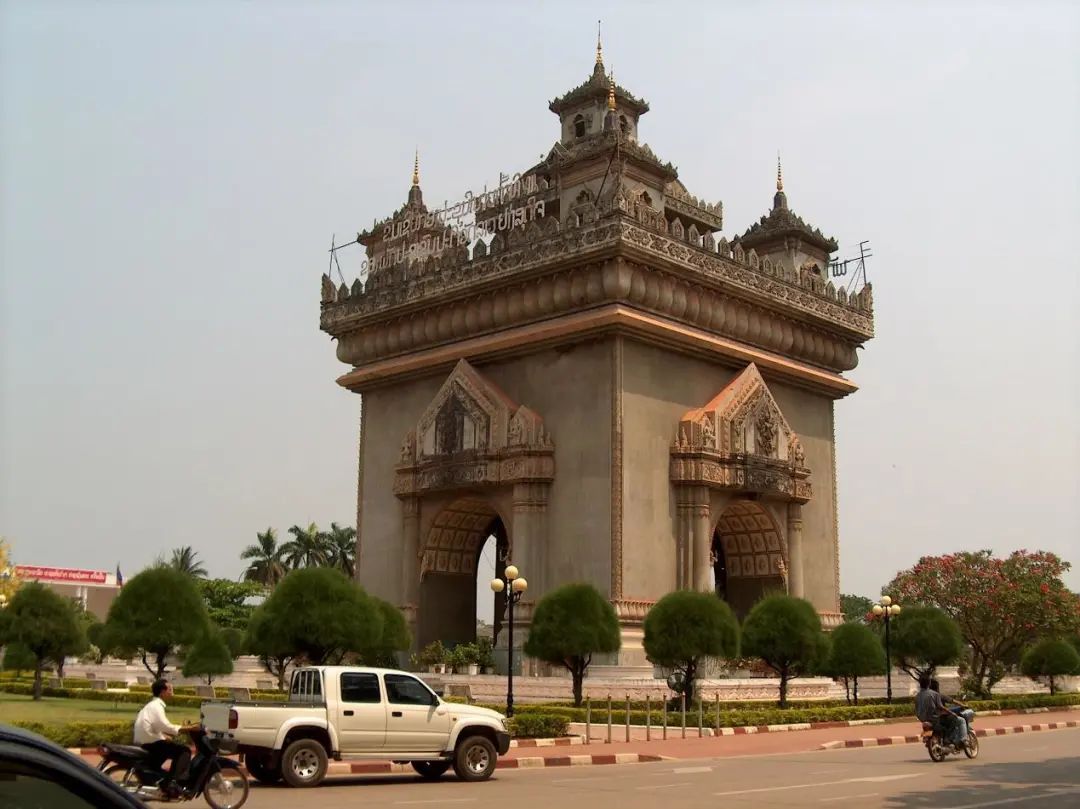 老挝首都万象塔銮_1920X1080_高清视频素材下载(编号:9490449)_实拍视频_光厂(VJ师网) www.vjshi.com