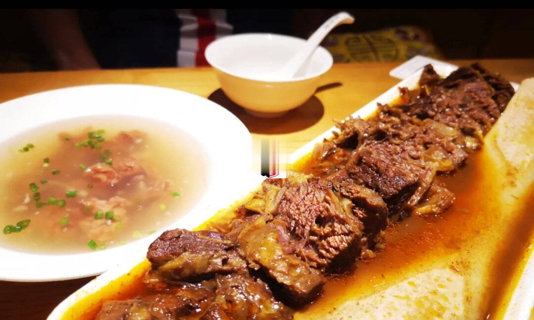 新派酱香牛肋骨,粤菜卤水与湘菜口味的结合附带香辣卤水绝密配方