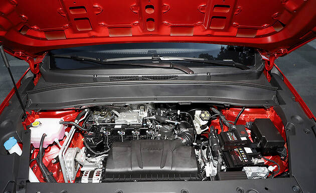 省油好开空间大试驾体验江淮思皓x8