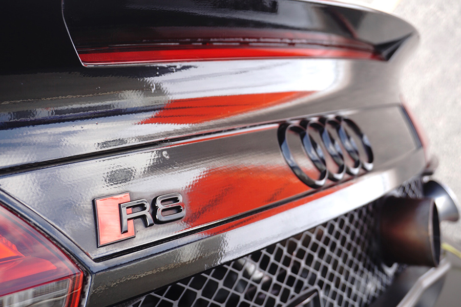 奥迪R8 LMS GT2赛车首次公开亮相 640马力/33.8万欧元