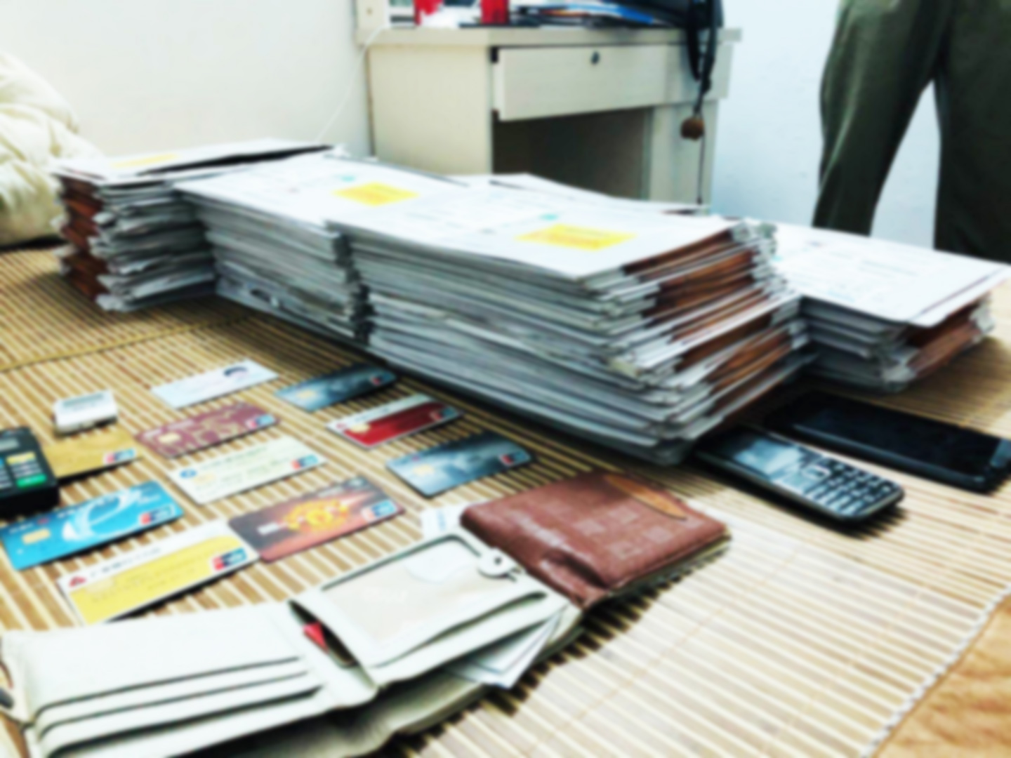广州警方开展“断卡”行动 一个月抓获买卖“两卡”犯罪嫌疑人689名