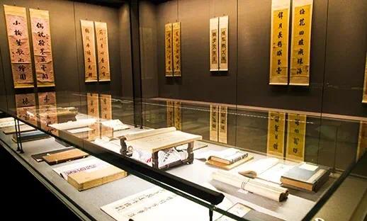 20载收藏他是中国楹联第一人今天他的中国唯一楹联书法博物馆开馆了