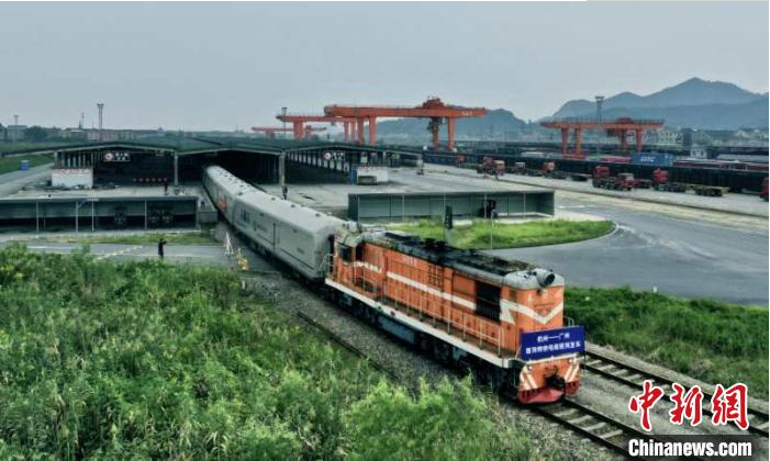 杭州—广州特快班列开出。　中国铁路上海局集团有限公司供图