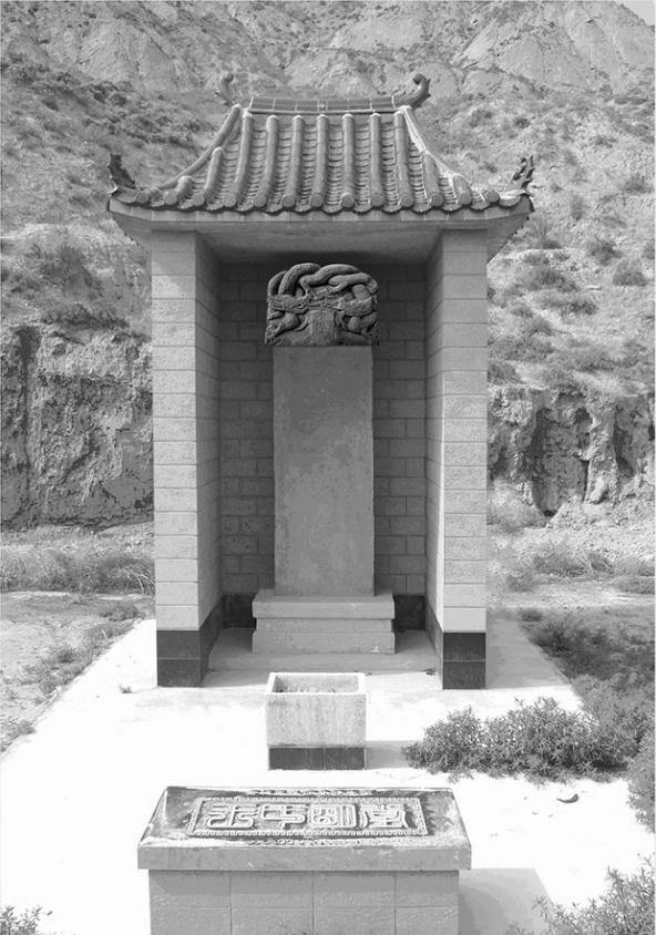 2007年在沙井驿南坡坪村出土的乾隆御赐“金城蛟龙碑”