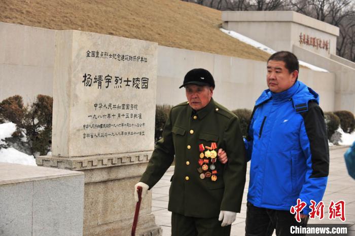 老兵徐振明把全部精力都留在了杨靖宇烈士陵园。中共吉林省委宣传部供图