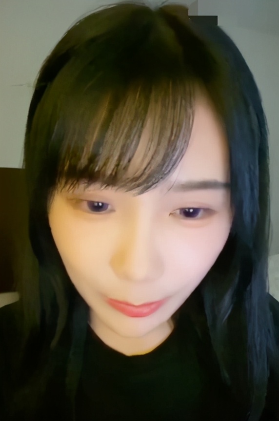 偷东西、队内霸凌、对蔡徐坤撒谎。《青你》成现实版《甄嬛传》？