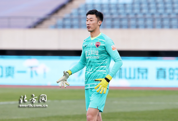 张鹭时隔410天重返中超赛场 曾因醉驾禁赛一年