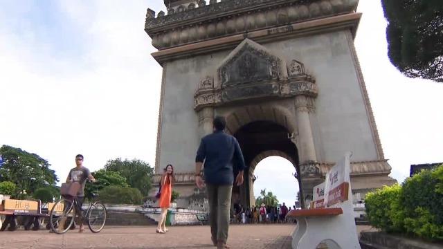 老挝的首都也有个凯旋门？建造背景有点“小讽刺”