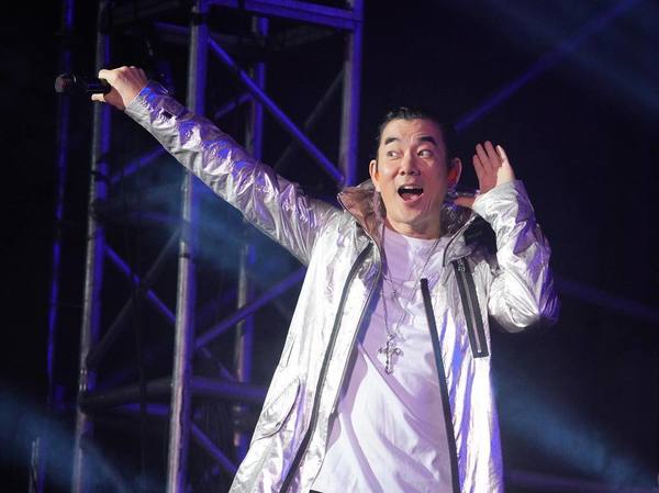 港媒评最受空姐欢迎明星：古天乐登顶。舒淇张曼玉紧随其后