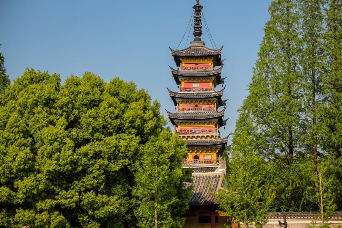 当然,别忘了转角的茶吧 那里是让你休憩,品茗的最大乐趣 【宝塔公