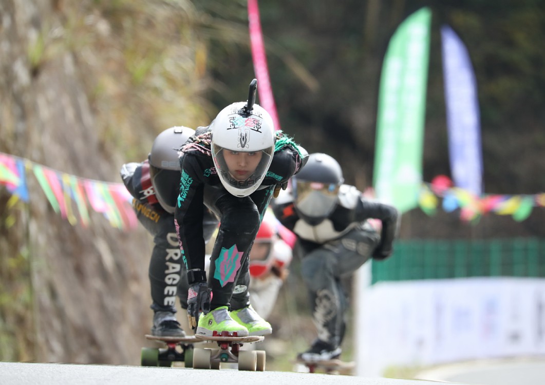 中国天柱山2020木风长板轮滑速降赛圆满落幕