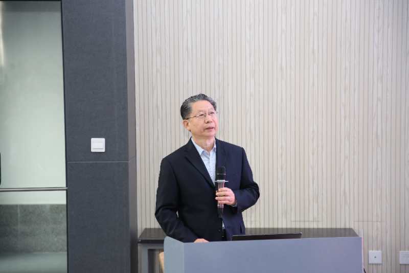 齐鲁工大校（院）长陈嘉川深入课堂  为大一新生上第一堂思政课