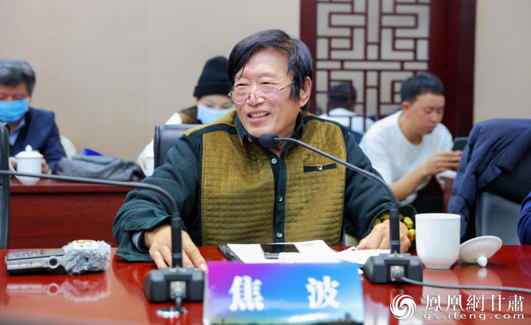 著名导演、摄影师焦波讲述自己用影像记录的脱贫攻坚历程 李娟平 摄