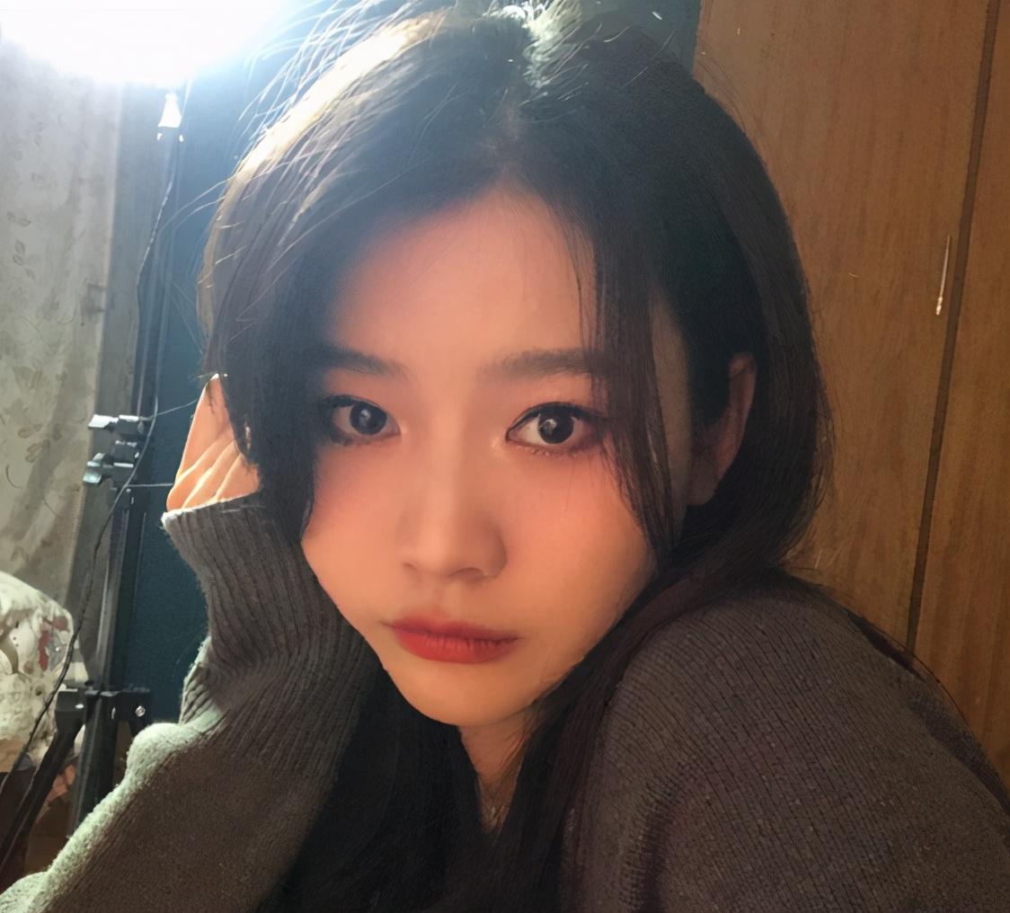 偷东西、队内霸凌、对蔡徐坤撒谎。《青你》成现实版《甄嬛传》？