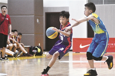 宁波“小篮球”运动如火如荼。(林海摄)