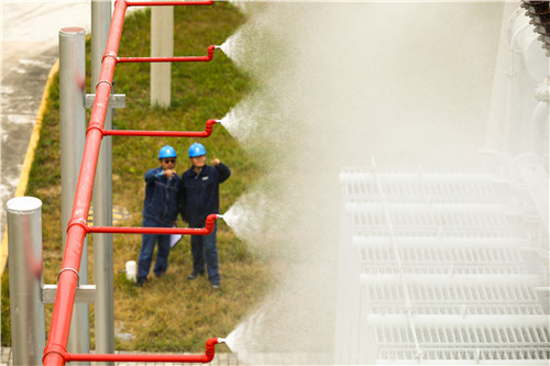 喷淋系统成功试喷水主变压器泡沫喷淋装置是一种高效环保灭火系统,当