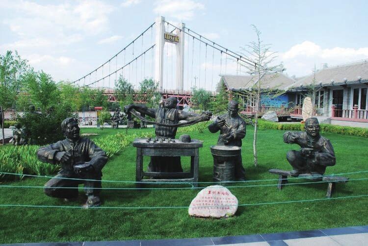 兰州水车博览园塑像