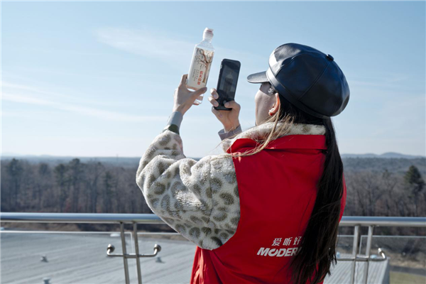 “好水探源 同心同行” -农夫山泉长白山最美工厂“寻源”之旅