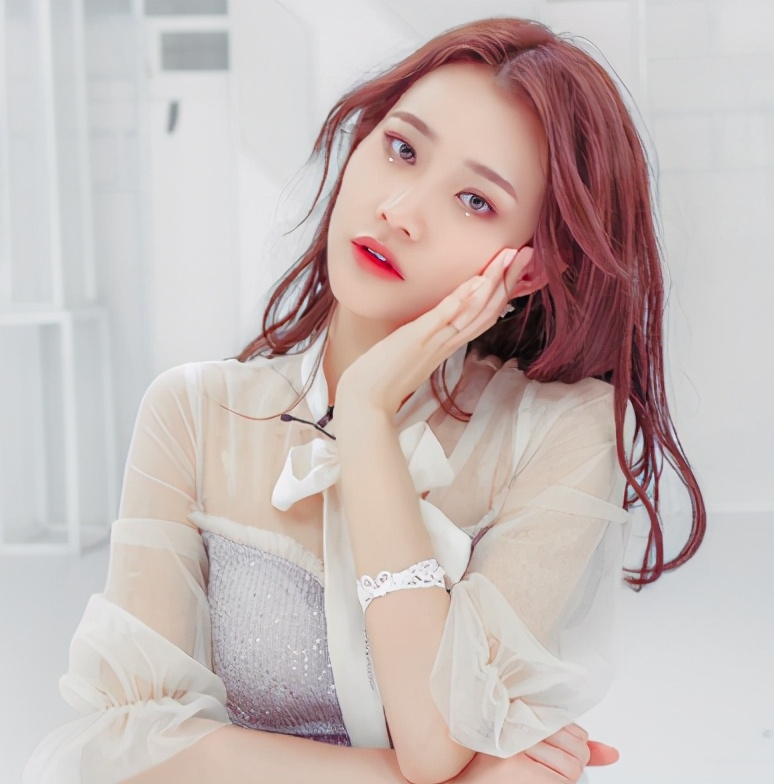 偷东西、队内霸凌、对蔡徐坤撒谎。《青你》成现实版《甄嬛传》？