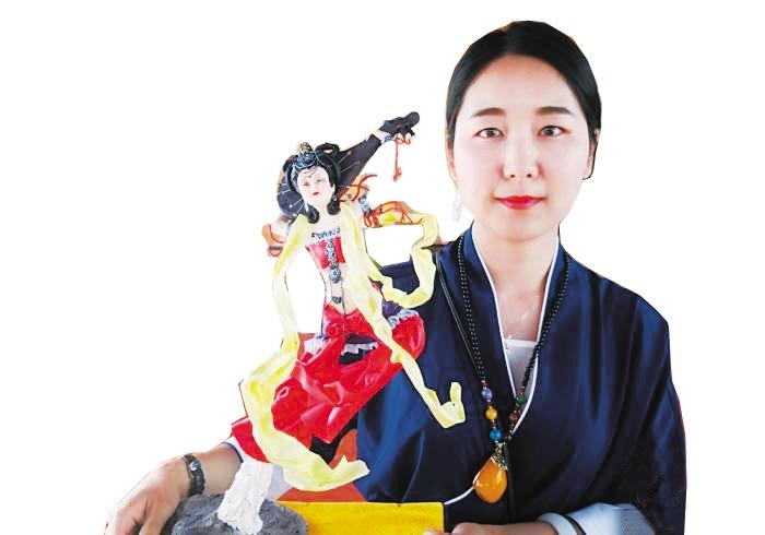 90后李思瑶面塑