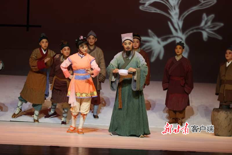 《李时珍传奇》首演 陇上观众乐享文化盛宴
