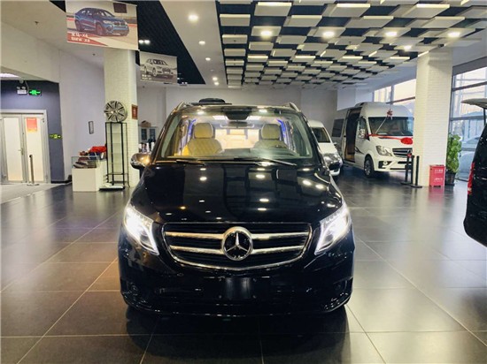 奔驰威霆改装七座版商务车新生高颜值