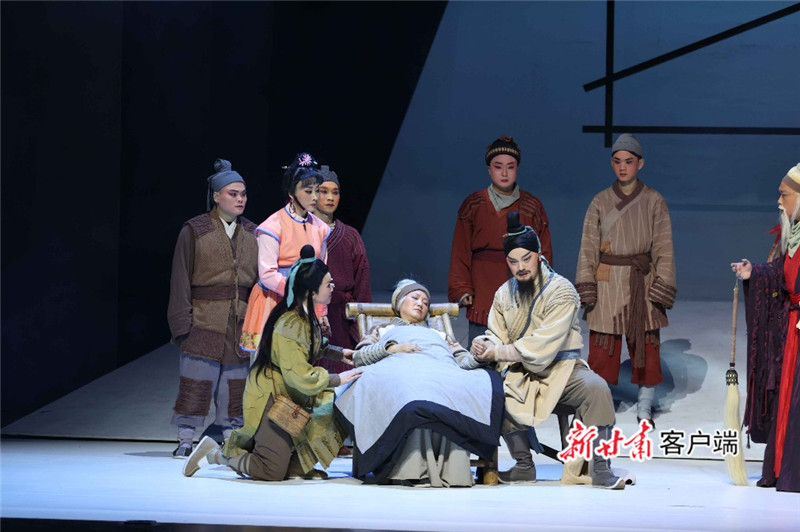 《李时珍传奇》首演 陇上观众乐享文化盛宴