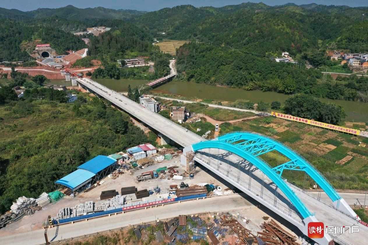 珠海至肇庆高铁江门至珠三角枢纽机场段,长春至深圳国家高速公路河源