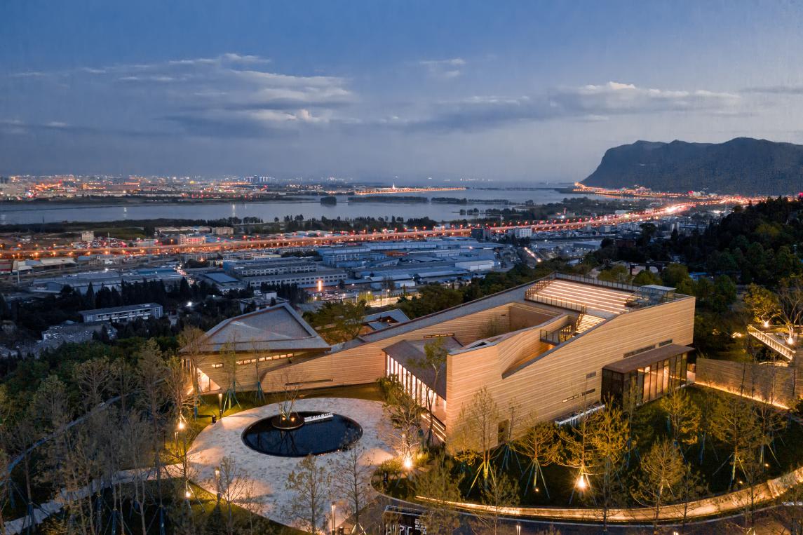 67浪漫网剧在滇池半山开机在山海美术馆遇见最浪漫的故事