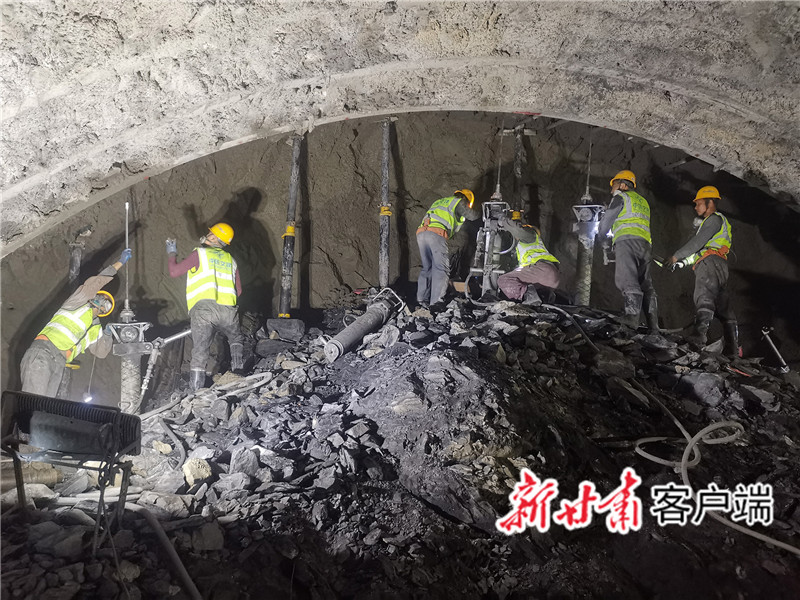 岷县隧道左线施工现场 甘肃省公航旅集团供图