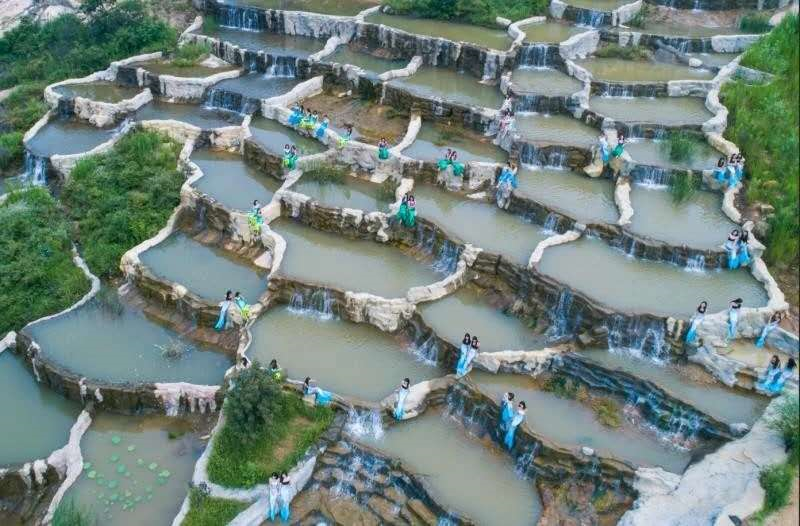 众信旅游“爱心后备箱，七十二潭寻宝记”公益助学活动圆满结束！
