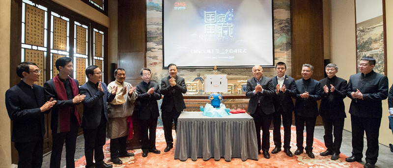 在启动仪式上,九座历史文化遗存的负责人登台