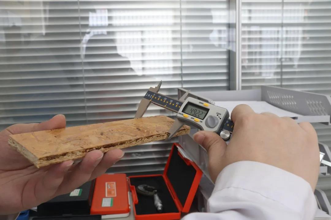 11.9 消防日特别企划 丨凤凰网家居 x 澳思柏恩 阻燃OSB板检测数据大曝光