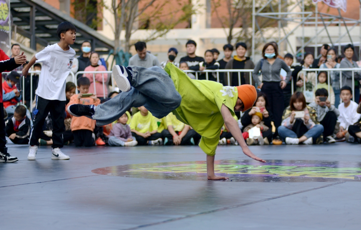 国际街舞挑战赛奉化开赛(图2)